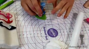 435K views · 4.8K reactions | By: The Icing Artist | Chalany High Heels | Facebook