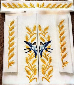 Ukrainian Embroidery Pattern With Swallows and Wheat – Traditional Machine Embroidery Design - Etsy