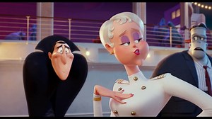 Nuove avventure. ✅ Nuovi mostri. ✅ Nuovo trailer per #HotelTransylvania3 ✅ 🧛‍♂️🚢 | Hotel Transylvania