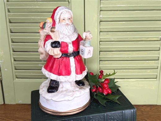 Vintage Old World Santa Music Box - Plays "hark the Herald Angels Sing" - Aldon - 1990 - Taiwan - Mint Condition - Etsy