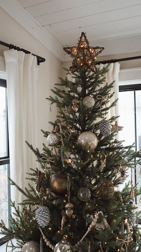 It’s the most wonderful tree 🥹 I went all out and really filled the tree this year and I love it SO much. (Gifted from @shopterrain) I used ornaments I’ve collected over the years and some new ones I got this year!!! What do you think!? I’m OBSESSED #christmastree #christmasdecor | _forthehome