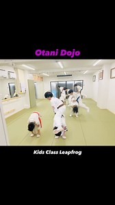 @otani_dojo Kids Class conditioning training【Leapfrog】 Everybody love this😁 楽しくスタミナをつける‼︎ 馬跳び‼︎ #ibka #真国際武道空手道協会 #大谷道場 #空手キッズ #習い事教室 #無料体験 #尼崎市 #大島小学校 #稲葉荘 #fullcontactkarate | Toshiki Otani
