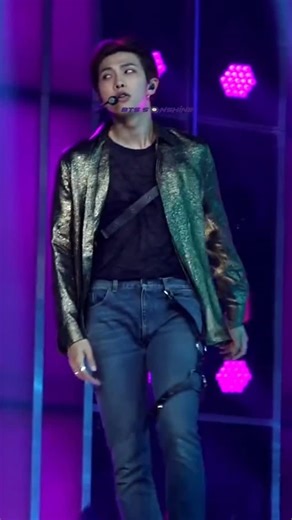 RM 🐨 Kim Namjoon Fanpage💜 | BTS Rkive 김남준 ☀️🎧 on Instagram: "🔥🔥🔥#rm #bts #namjoon 🐨🌺🌻 BTS Fake Love Live Performance sc @rkive @thv @uarmyhope @bts.brightoffical @agustd @bawwow_bam Sharing only No reuse 🌸 Taken from Bangtan TV credit @bts.bighitofficial Namjoon Reels Namjoon Edits BTS Edits BTS Reels #kimnamjoon #rkive #rmbts #rapmonster #방탄소년단 #bangtansonyeondan #김남준#bangtanboys #RMTrip #bangtan #RMVlog #v #jk #suga #Namjooning #uarmyhope #박지민 #김석진_민윤기_정호석_김남준_박지민_#btsarmy #btsforeve