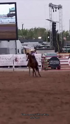 𝙏𝙖𝙮𝙡𝙖 𝙈𝙤𝙚𝙮𝙠𝙚𝙣𝙨 𝙩𝙤𝙥𝙨 𝙎𝙚𝙢𝙞𝙛𝙞𝙣𝙖𝙡𝙨 1 𝙖𝙩 @Cheyenne Frontier Days barrel racing 𝙬𝙞𝙩𝙝 𝙩𝙝𝙚 𝙛𝙖𝙨𝙩𝙚𝙨𝙩 𝙩𝙞𝙢𝙚 𝙤𝙛 𝙩𝙝𝙚 2024 𝙞𝙣𝙨𝙩𝙖𝙡𝙡𝙢𝙚𝙣𝙩 𝙞𝙣 17.00 𝙨𝙚𝙘𝙤𝙣𝙙𝙨. The Montana Circuit native has been on a hot streak this summer, and she's proven she can hang with the biggest names in the game on every level. She's one of six cowgirls who earned their position in Sunday's clean-slate Championship Round yesterday. Today, 12 more athletes will be lookin