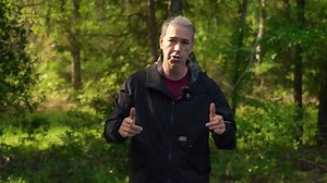 Ex-CIA reveals the best phone to avoid government surveillance