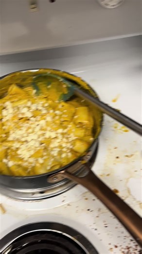 Day 2 of feeding my bf pumpkin recipes until he likes pumpkin :) Found one he likes! #pumpkinseason #pasta #relationship