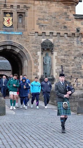 Six Nations (FR) on Instagram: "La cornemuse au Château d’Édimbourg 🏰 Un moment magique pour la journée de lancement du Tournoi des Six Nations 2026 🏆 #GreatnessM6N #Since1883"