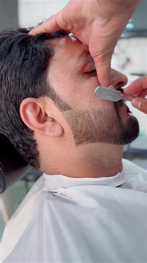 Mastering Beard Grooming Techniques at the Barbershop