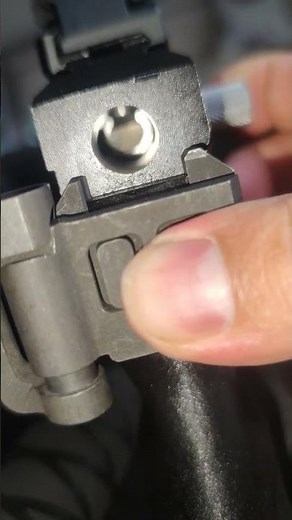 Release a self-developed push pin locking mechanism