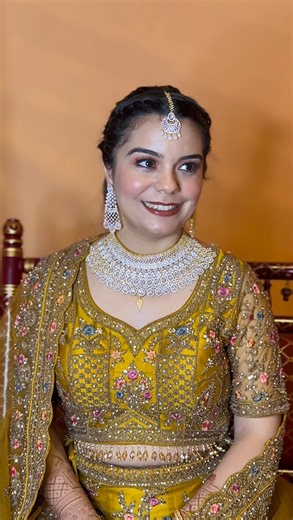 Bindhus Bridal Makeover on Instagram: "Reception look for a Mexican girl😍❤️ @b3_makeover #makeupartist #makeuptutorial #instagram #bridalmakeup #mua"