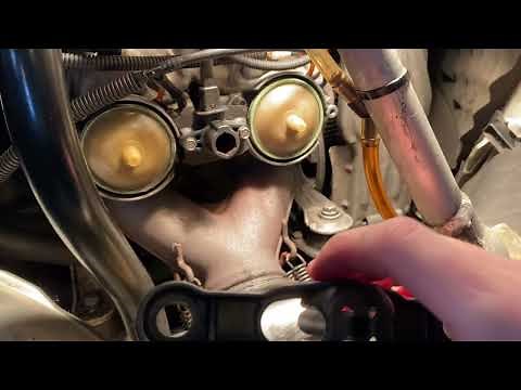 How to Clean Rave Valves on a Ski-Doo!!!