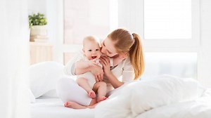 Jarang Terungkap 9 Manfaat Menyusui untuk Bunda & Buah Hati