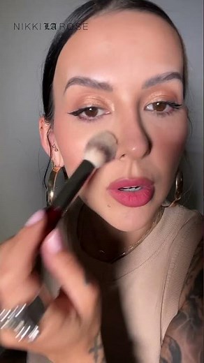 Laura Mercier Luminous Perfecting Talc-Free Pressed Powder