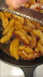 FRIED APPLES 🍏 So YUMMY 😋 #food #fruit #apple #recipe