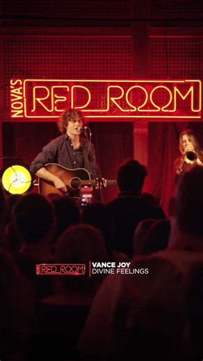Vance Joy performs 'Divine Feelings' live in Nova's Red Room 👏 Full performance to come. #NovasRedRoom | Nova 919