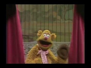The Muppet Show - 114: Sandy Duncan - Fozzie’s Comedy Act (1976)