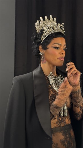 ICON Magazine | Stop thinking. Start feeling. @schiaparelli by @danielroseberry opens Haute Couture Week | Instagram