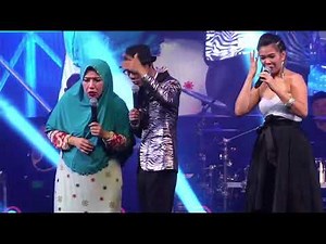 王雷 刘玲玲 黄秀萍 ~ 歌台搞笑 说说唱唱笑笑 @ 新加坡韭菜芭城隍庙中元会综艺晚会 Wang Lei + Liu Ling Ling + Febe Huang ~ Getai Banter