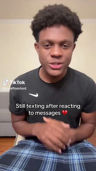 Understanding Social Cues in Texting Etiquette