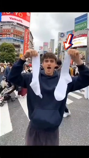 Crazy socks experiment in japan 🧦 #shorts