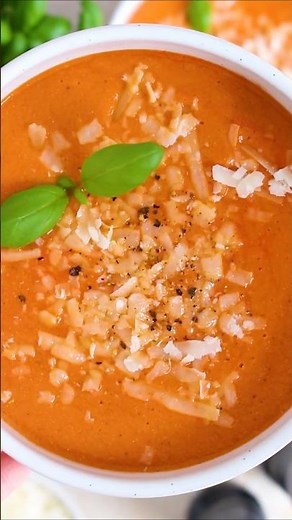 High Protein Tomato Soup (With Cottage Cheese!)