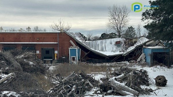 Pulaski County building roof collapses due to snowfall in winter storm