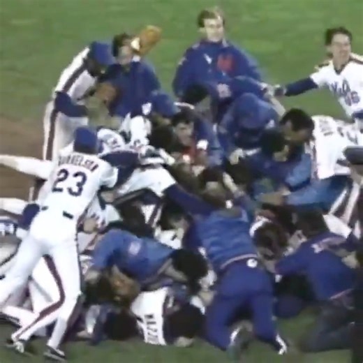 OTD: On October 27, 1986, the New York Mets completed one of the most unforgettable comebacks in baseball history, defeating the Boston Red Sox in Game 7 to capture the World Series crown. From Mookie’s roller to Knight’s glory lap, the Amazin’s turned heartbreak into history. #Mets #MLB #WorldSeries #OTD #BaseballHistory #AmazinMets #1986Mets #Game7 #SheaStadium #MookieWilson #RayKnight #NYMets #BaseballFans | Chris Clark Sports