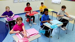 Single Hole Punch Metal Green, 1/4” Hole Puncher with Soft Grip Handles for Paper and Crafts Round Circle Shape, for Kids and Adults, Also Available in Purple, Pink, Red, Blue, Grey, 1 Pc – by Enday