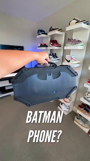 4K views · 59 reactions | Asus made a BATMAN PHONE  #facebookreels #Subscribe #fashion #trendingreels | Fashion 2016 | Facebook