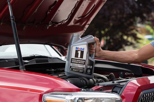 The Different Types of Motor Oil - AutoZone