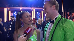 Minišaty odhalily nohy až k zadečku: Zůstane Eva Adamczyková věrná sexy oblečení i po StarDance? - Super.cz