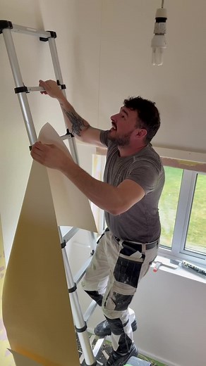 How to Hang Long Lining Paper for Perfect Walls