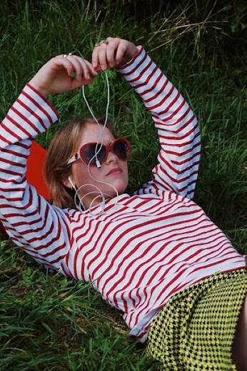 Little Dog Star – National Disgrace - FEMMUSIC Magazine