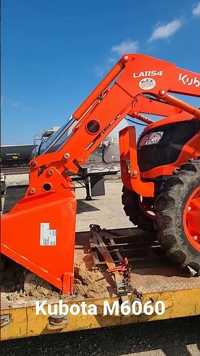 Kubota M6060 Tractor
