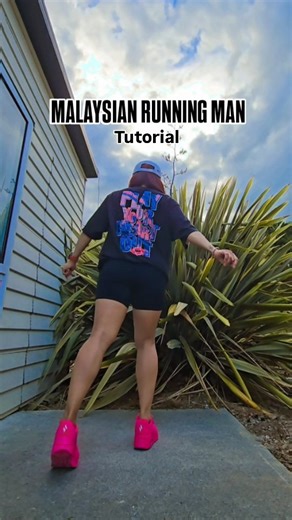𝗦𝗵𝗲𝗹𝗮 | 𝑆ℎ𝑢𝑓𝑓𝑙𝑖𝑛𝑔, 𝑈𝑙𝑡𝑟𝑎 𝑟𝑢𝑛𝑛𝑖𝑛𝑔, 𝐹𝑖𝑡𝑛𝑒𝑠𝑠, 𝑂𝑢𝑡𝑑𝑜𝑜𝑟𝑠☀️ on Instagram: "Shuffle Tutorial: Malaysian running man 👣✨️ #shuffledance #tutorial #malaysianrunningman #howtoshuffle #shufflenz"