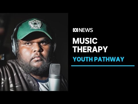 Alice Springs rap classes are helping young people to process emotions and stay on track | ABC News