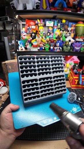 3D Printed Acrylic Paint Markers Holder STL: "Acrylic Marker Pen Holder" by moonlight via Maker World #hobby #art #3dprinting #paint #organization | Mike's Quest Log