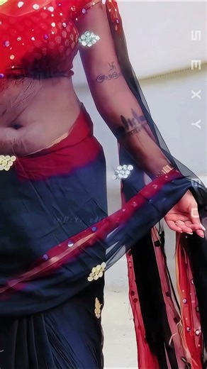 Saree Navel reels #trending #bangles #viralshorts #shots #shotsfeed