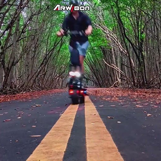 GT08 Electric Scooter Dual 2800W Power for Extreme Performance