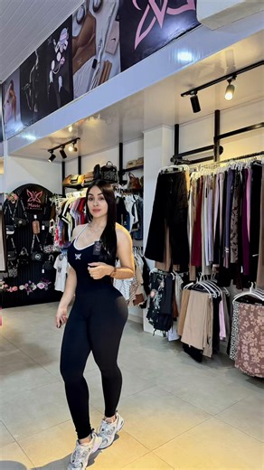 Recuerda que en MAVIC tenemos la ropa deportiva más cómoda para que entrenes sin complicaciones. Referencias nuevas cada semana #enterizos #legginspushup #ropadeportiva