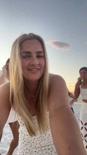 sara (@saraamcclure)’s videos with original sound - 💕 audios 💕