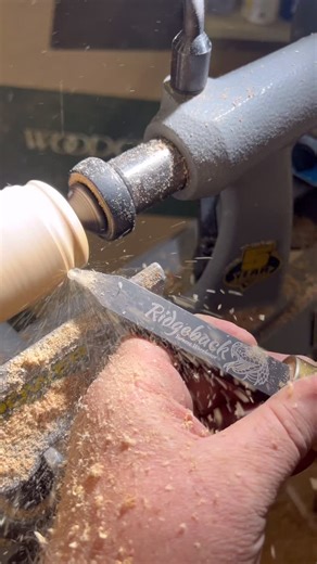 Check out our brand new tools! Made here in the US by @huntertoolsystems exclusively for Turners Warehouse the Ridgeback and the Sidewinder are excellent for all of your pen and small project turning! 😍🤩 #penturning #projectturning #woodturning #lathelife #smallbusiness #turnerswarehouse | Turners Warehouse