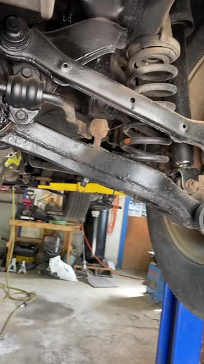 2.6M views · 10K reactions | Helping out on my day off. #autorepair #alignment #rustbelt #hardware #cars #kia #mechanic #mechaniclife #howto #automotive #ryobi #torches #carguy | Carl's Garage | Facebook