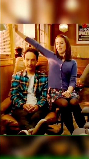 Some more hilarious Alison Brie outtakes from Community #alisonbrie #bloopers #funny