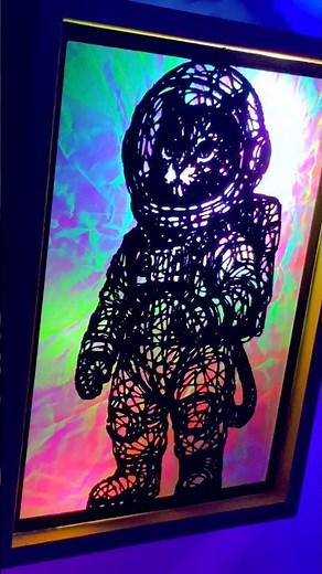 3D Printing a Glowing Astronaut Silhouette #craft #diy #dailyvlog