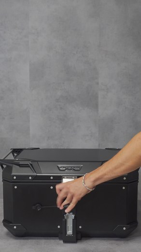 How many accessories can you add to your Trekker Outback Evo 58 liter top-case? Discover them all on givimoto.com #Givi #TrekkerOutbackEvo #Unbeatable #OutbackEvo #motorcycleaccessories #moto #mototravel #mototravelling #ADVtravel #adventure #bigtrail #motoblog #motorrad #motorcycle #bikelife | GIVI