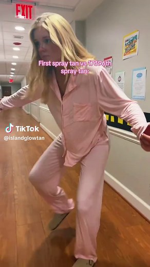 We’re pros now… you should be too 😉😚 #spraytan #selfcare #tan #college #salon