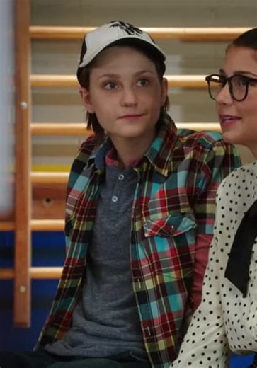 Degrassi: The Next Generation S13:E318 - Summertime (Pt. 1)