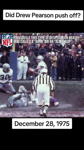 #throwbacksportvideos Taking it back to December 28, 1975. The playoff game between the Dallas Cowboys and Minnesota Vikings which was a controversial call that Featured the Hail Mary pass. #rogerstaubach #drewpearson #hailmary #dallascowboys #cowboys #howboutthemcowboys #minnesotavikings #vikings