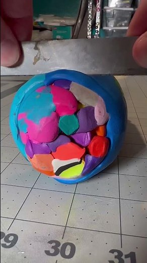 Making a strata cut animation. 🫠 #stopmotion #animation #modelingclay